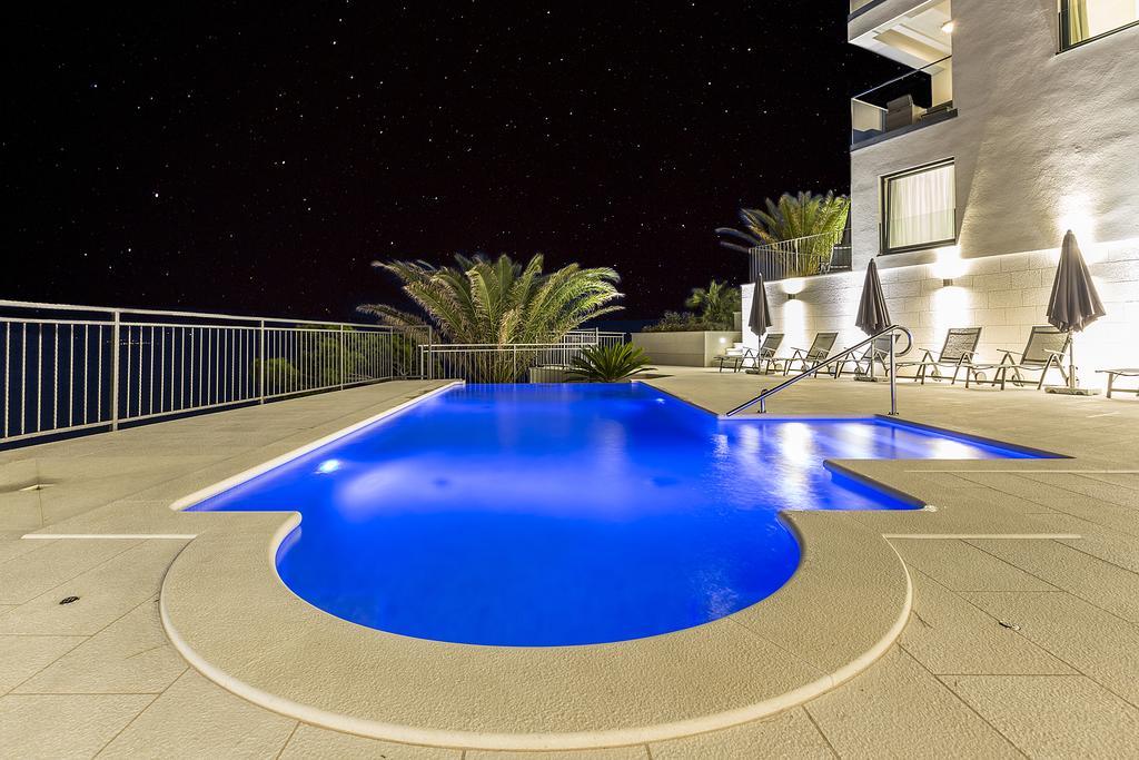 Villa Sky Mimice Kültér fotó